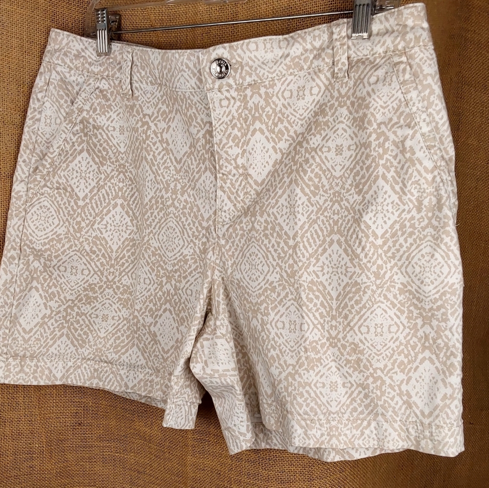 . Gloria Vanderbilt- white and tan shorts.